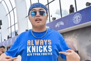 联动上了！尼克斯晒在沪球迷线下观赛照：从上海到纽约 都是冠军