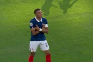 两人双响！姆巴佩破门双响，奥利塞助攻双响，法国3-0领先