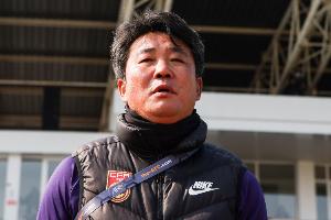 官方：备战U20女足世界杯，王军接替科林·贝尔出任U20女足主帅