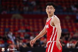 打得还行！高诗岩替补3中1拿到4分3板2助 正负值+10