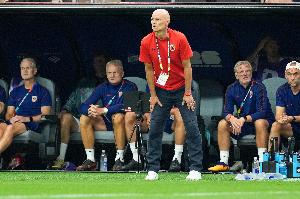 索尔巴肯谈飞猫悬案：这导致我们球员产生误解，但我们只能接受